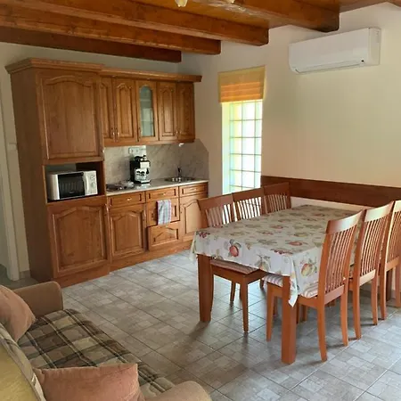 Horváth Apartamento *