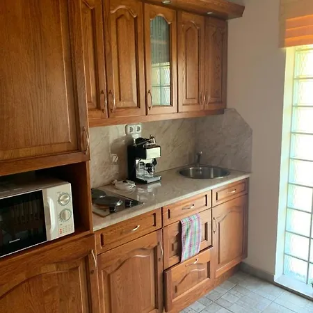 Horvath Apartment *